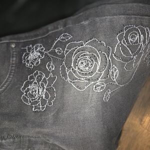 Gloria Vanderbilt Charcoal Jeans with Floral Stitching
